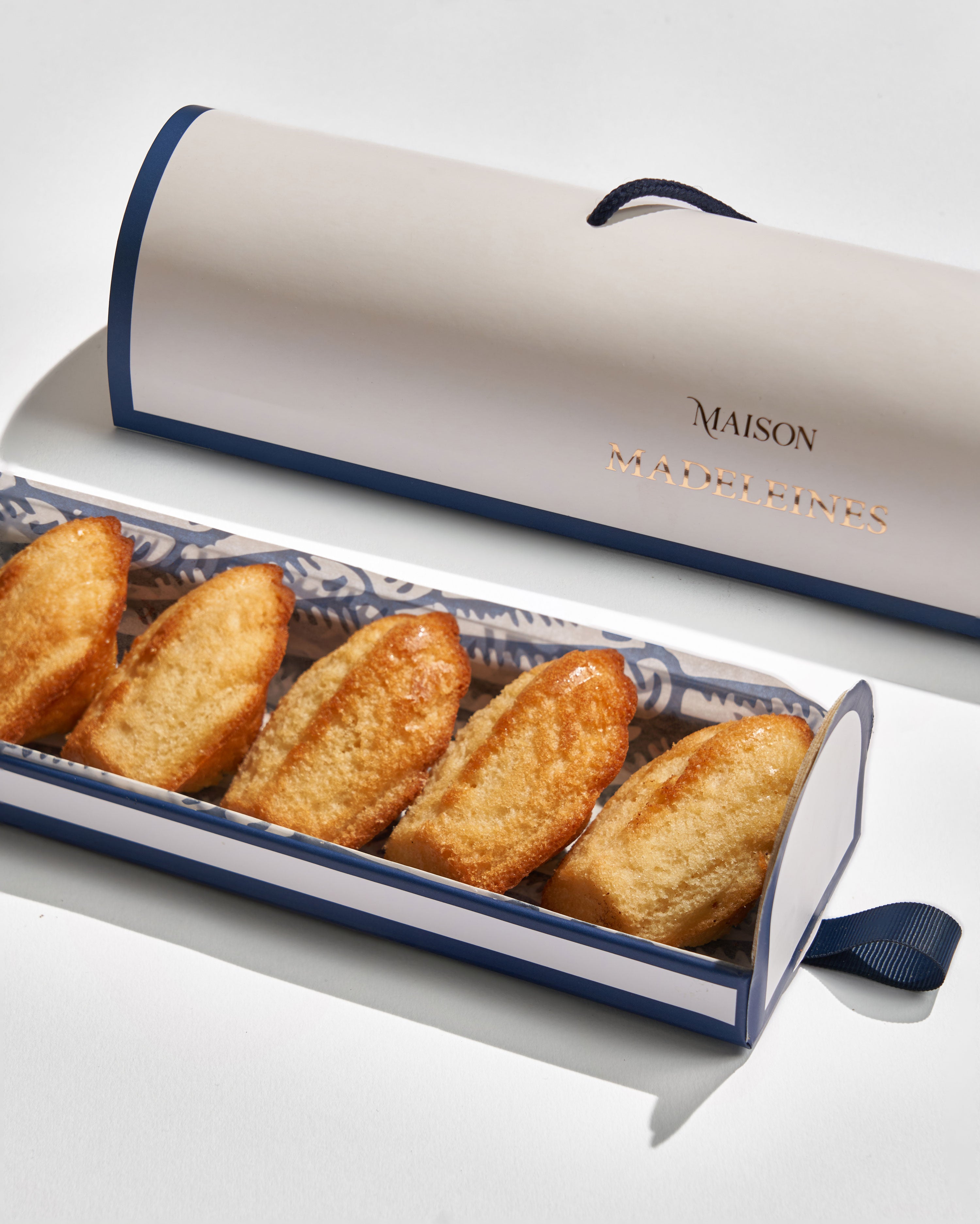Refund policy – Maison Madeleines